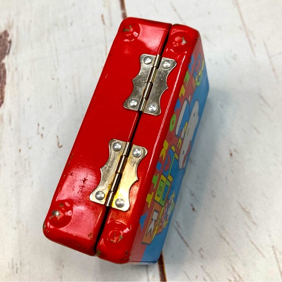 Sanrio Hello Kitty Mini Metal Lunchbox Vintage 70s - Picture 8 of 11